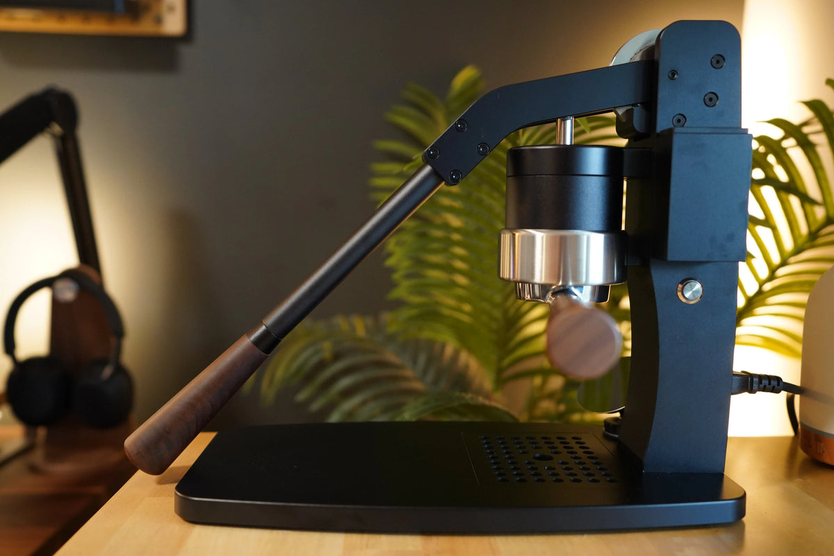 Turin Axis Lever Espresso Machine - Pull With Personality